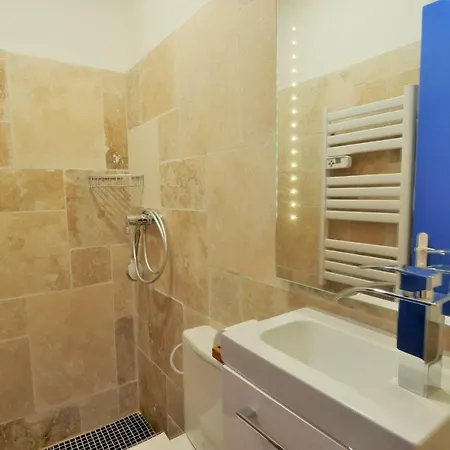 Les Petites Cyclades *