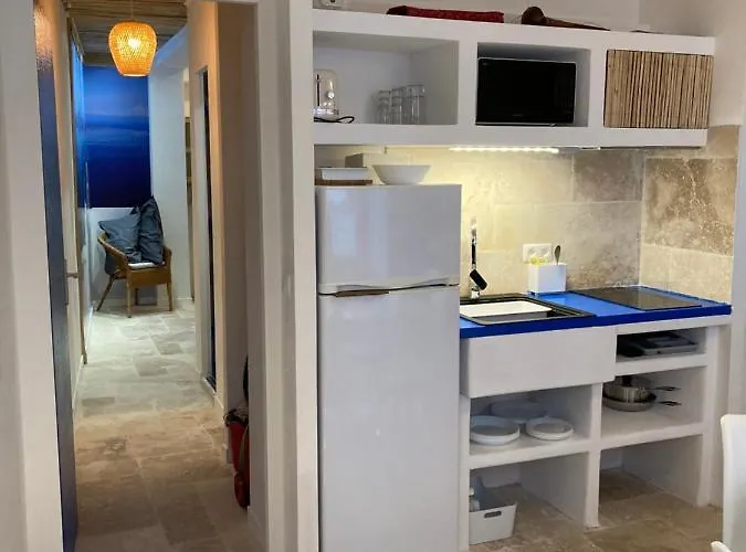 Les Petites Cyclades *